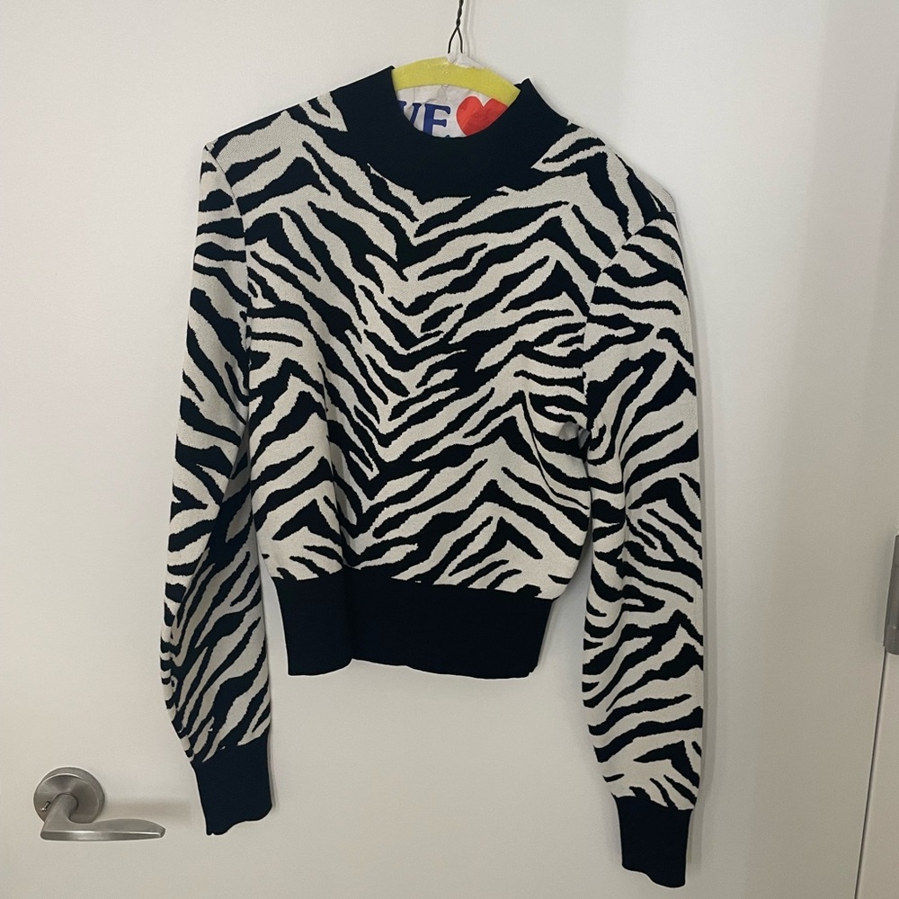 NWOT Alc brand new sweater - Picture 2 of 6